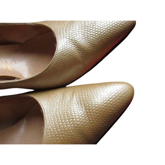 Vintage Mr. Easton Gold Textured Leather Pointed Toe Heels Size 6.5 AA - Picture 7 of 8